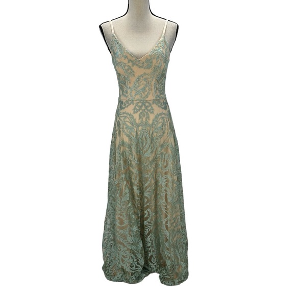 speechless embroidered dress Speechless Embroidered V-Neck Illusion Lace Prom Dress Junior's Lavender SZ  7